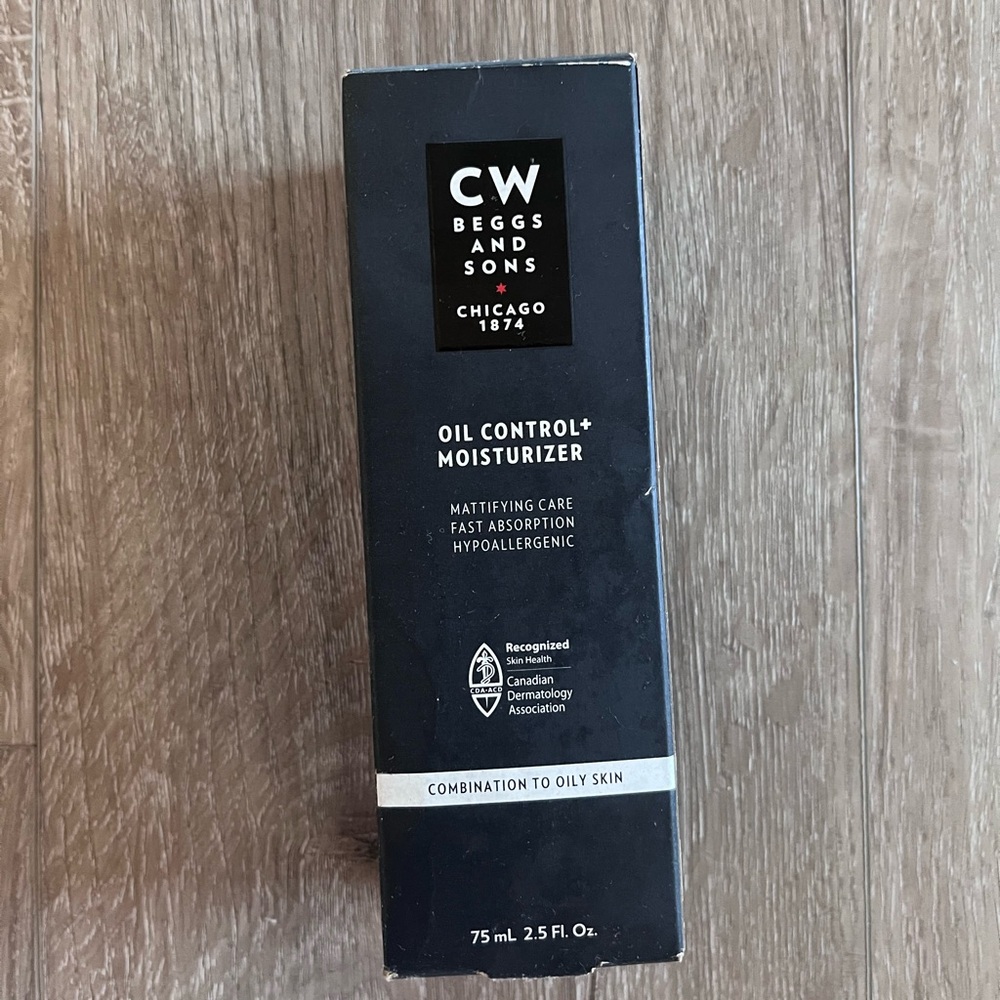 🌟free w/purchase🌟CW Beggs and Sons Oil Control Moisturizer